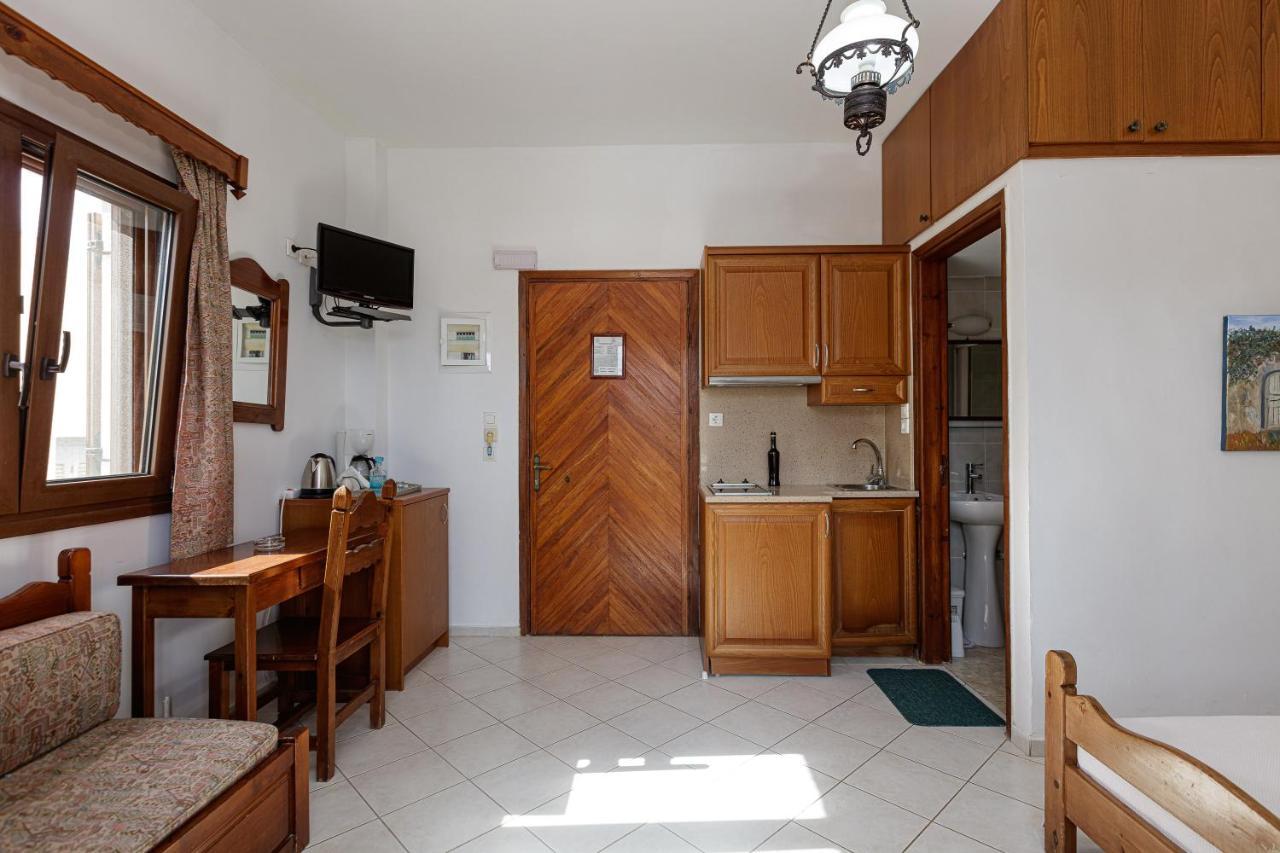 Pension Lucy Pánormos Extérieur photo