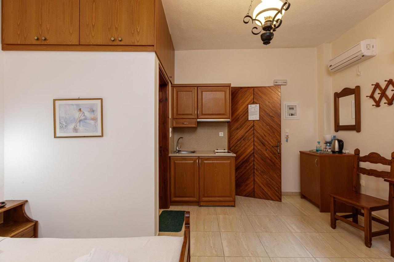 Pension Lucy Pánormos Extérieur photo